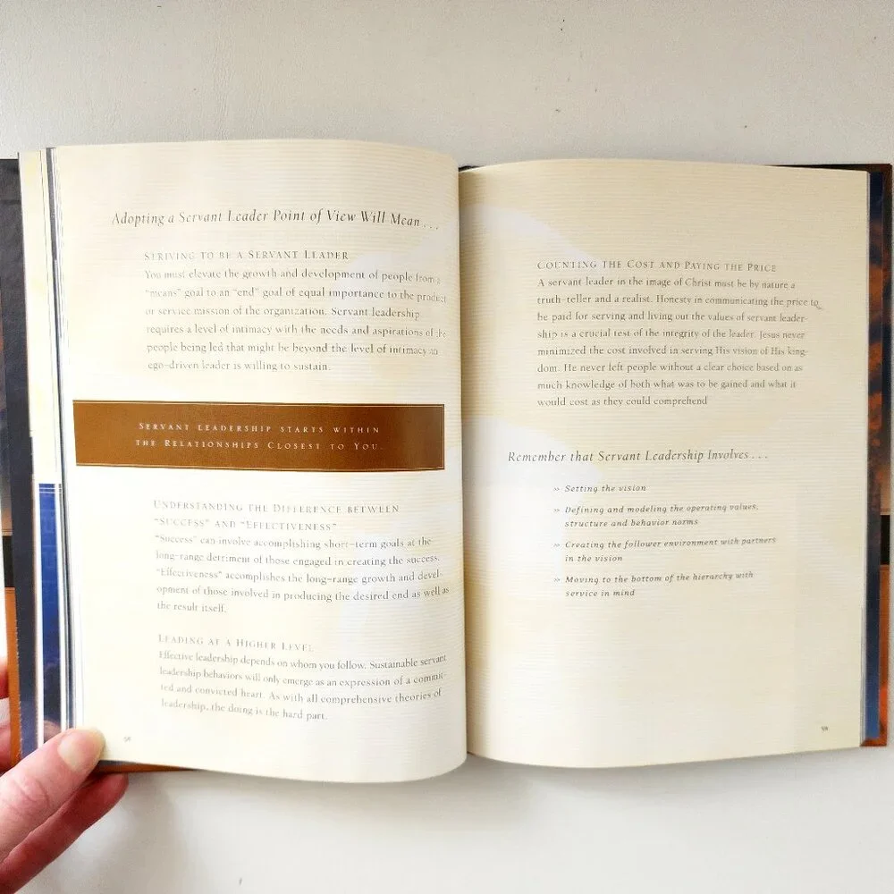 Servant Leader Transforming Your Heart Head Hands & Habits by Blanchard & Hodges